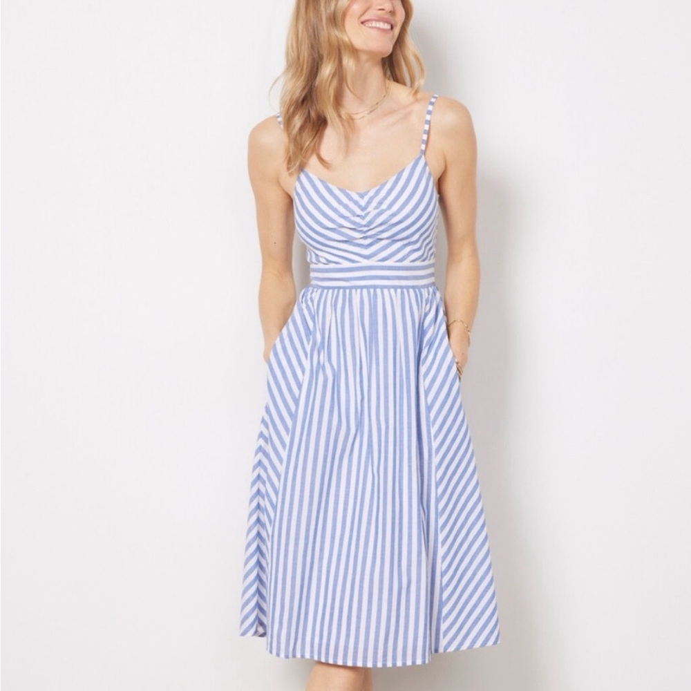 Evereve Light Blue and White Striped Midi Dress Large
